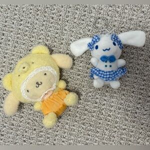 Pompom Keychain ONLY